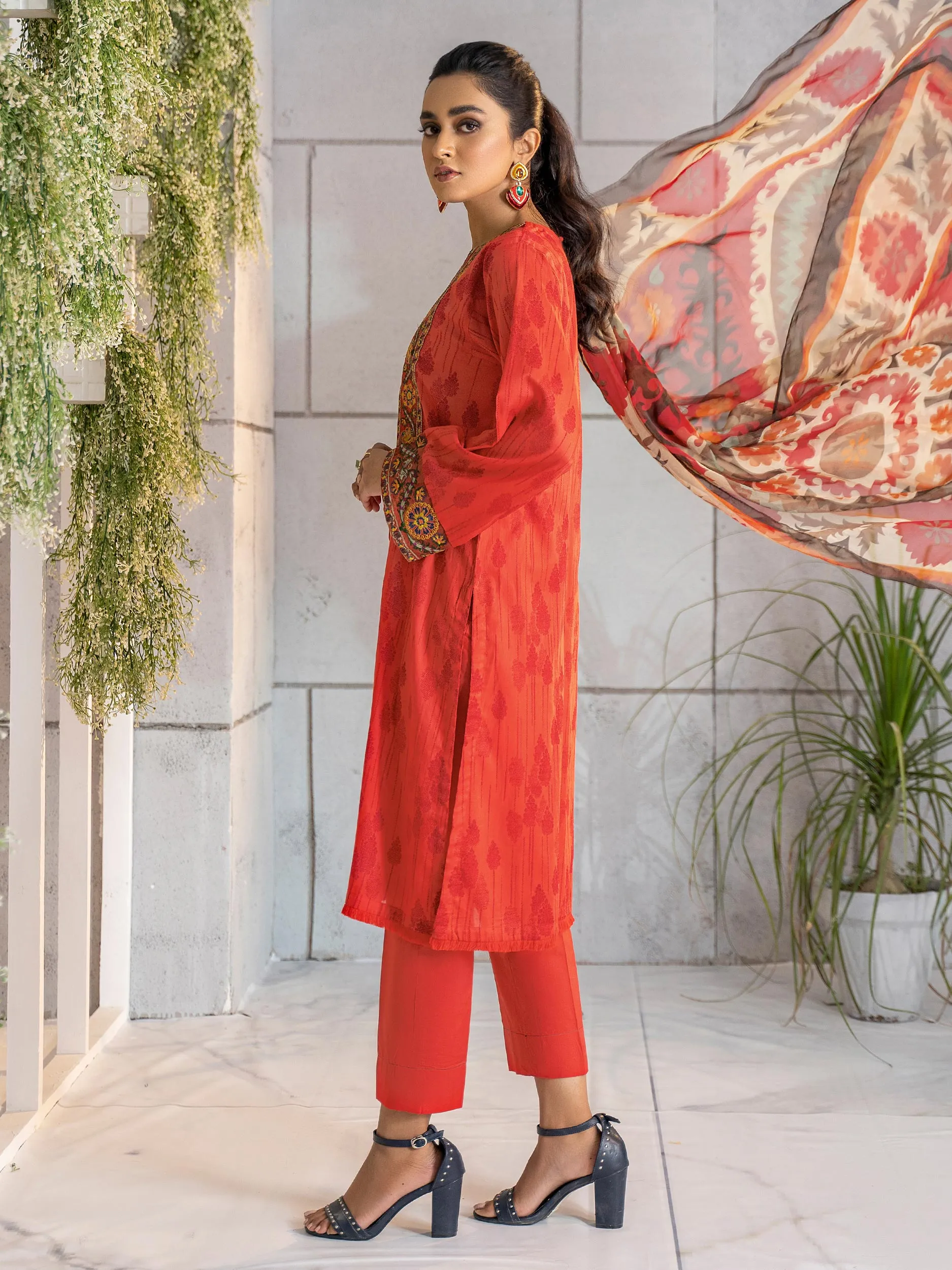 2 Piece Lawn Suit-Embroidered (Unstitched)