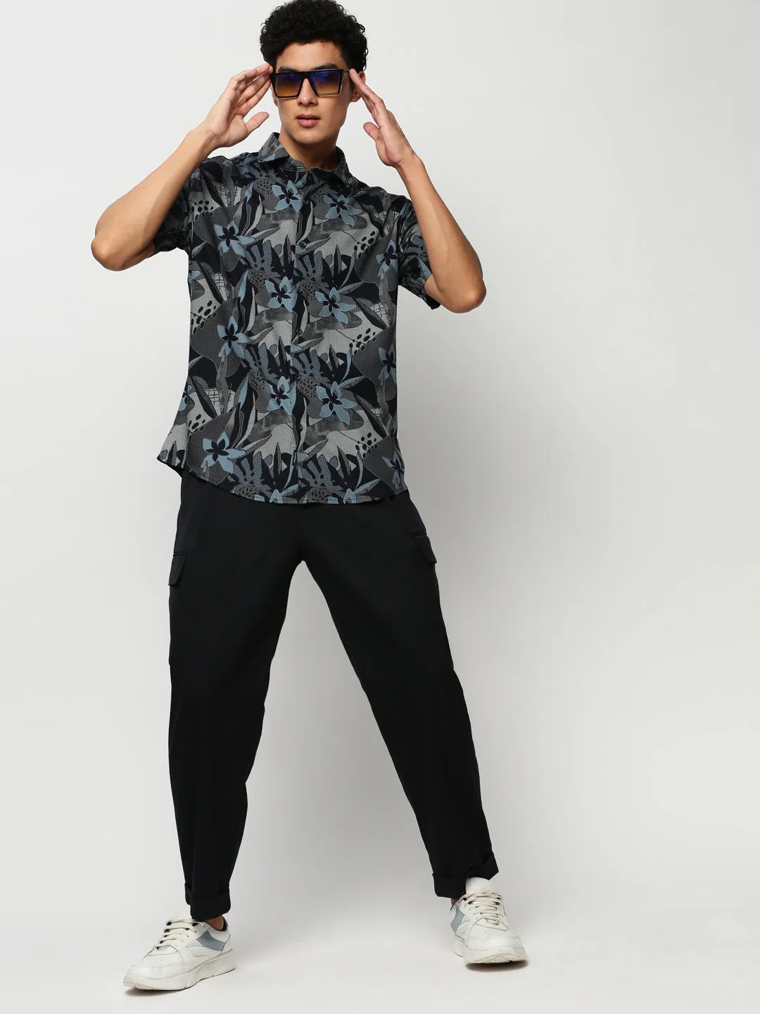 Men Navy Floral Casual Casual Shirts