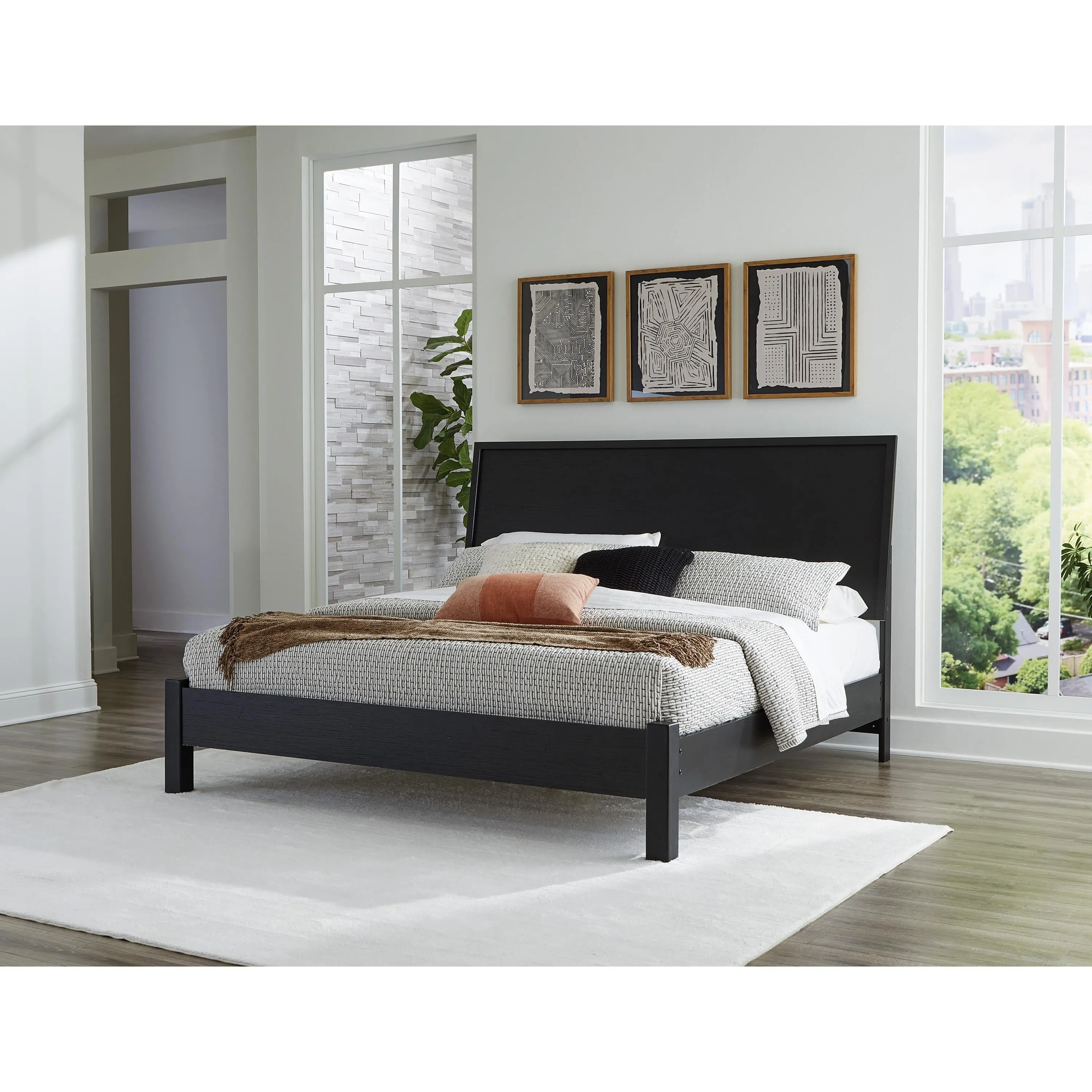 Signature Design by Ashley Danziar King Panel Bed B1013-58/B1013-156/B100-14